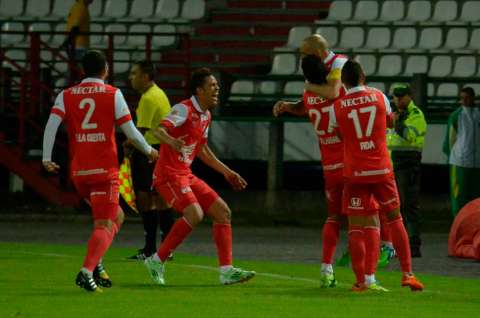 Santa Fe venció a Once Caldas y es líder del Grupo A