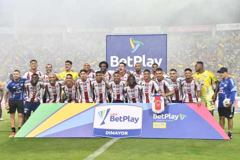 Junior de Barranquilla, Enamorado y con perfume, celebra la estrella 11