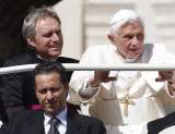 Benedicto XVI indulta a su exmayordomo, condenado por el robo de documentos
