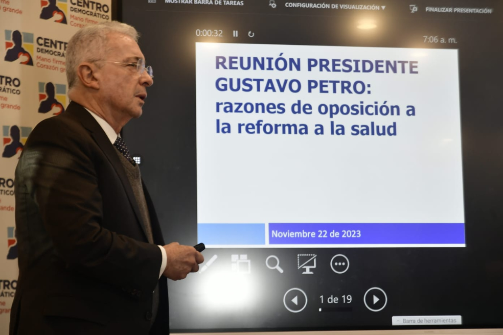 El exmandatario Álvaro Uribe habló de su oposición a la reforma a la salud tras la cita que sostuvo con el presidente Gustavo Petro.