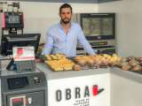 Obra, la cadena de talleres de pastelería fina que llega al mercado colombiano