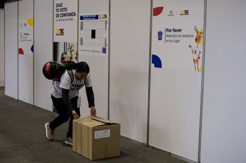 ¿Cómo van los escrutinios de la primera vuelta? CNE comenzará a poner la lupa sobre actas