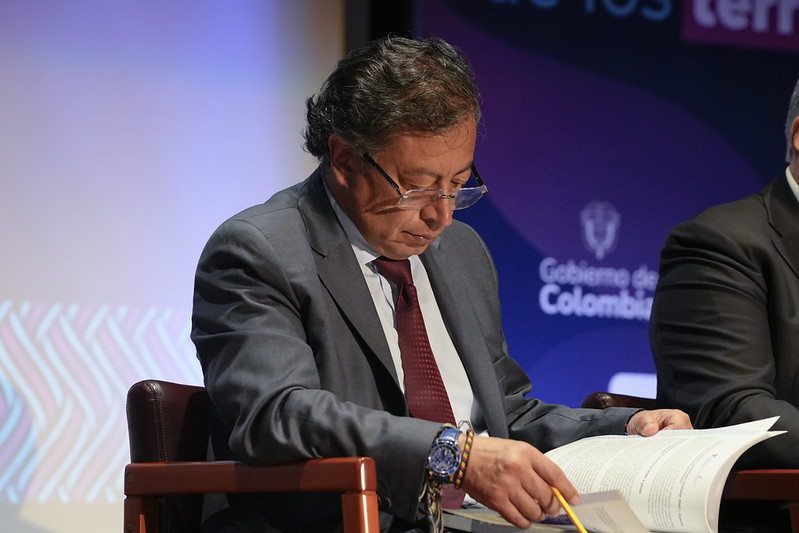 Presidente Petro acuerdos de paz