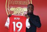 Nicolas Pepe se convirtió en el fichaje más caro en la historia del Arsenal
