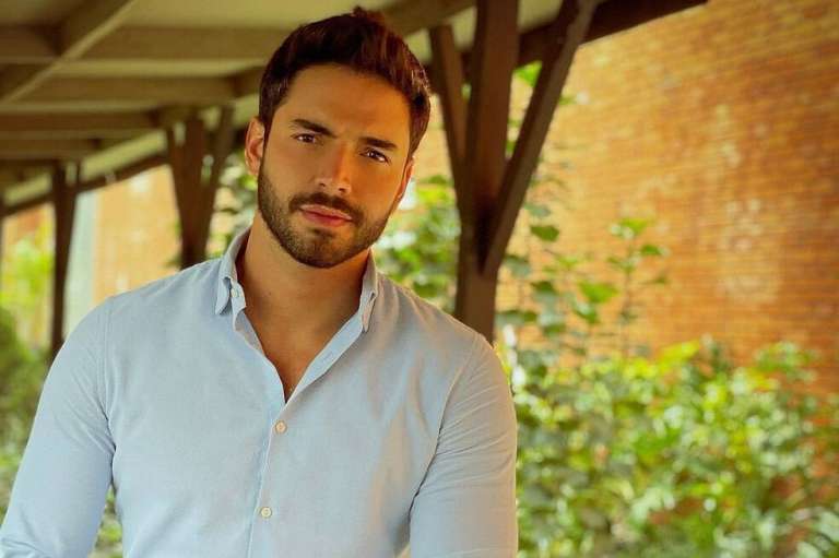 El actor interpreta a Joaquín Cortés en ‘Ana de Nadie’.