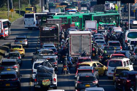 Movilidad hoy, 28 de mayo: congestión en la Av. Centenario con carrera 128