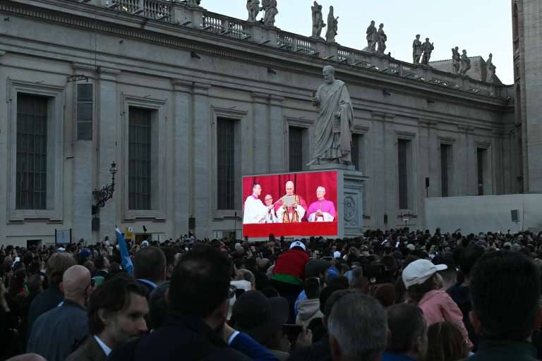Primera presentación del papa León XIV, luego de ser elegido.