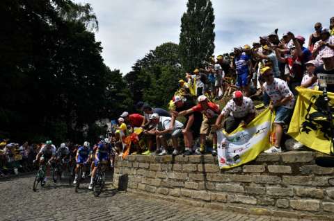 Bruselas siempre le responde al Tour de Francia