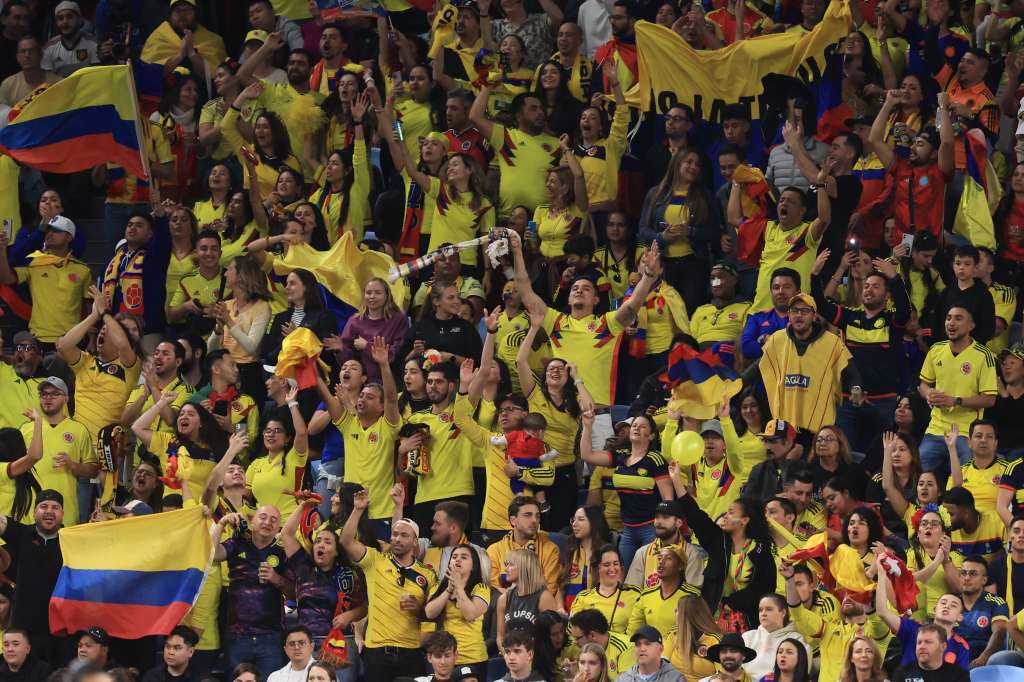 Sydney (Australia), 30/07/2023.- Colombian fans during the FIFA Women's World Cup 2023 soccer match between Germany and Colombia at Sydney Football Stadium in Sydney, Australia, 30 July 2023. (Mundial de Fútbol, Alemania) EFE/EPA/MARK EVANS EDITORIAL USE ONLY/ AUSTRALIA AND NEW ZEALAND OUT