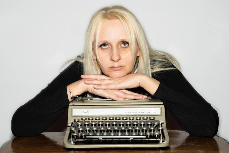 «El virus nos sitúa en un mundo hasta ahora exclusivo de la literatura», dice la escritora Desy Icardi