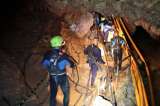 Rescatan a todos los niños y al entrenador atrapados en cueva de Tailandia