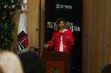 "Hay que esclarecer la responsabilidad de los empresarios en el conflicto": Annelen Micus