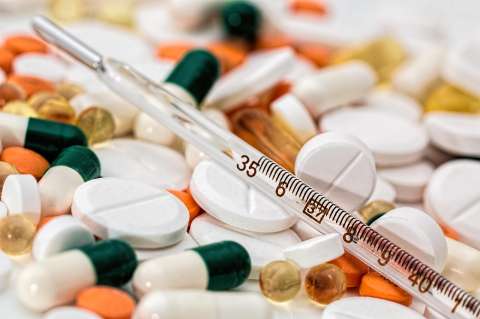 Así se promueve el uso responsable de medicamentos con enfoque interdisciplinario