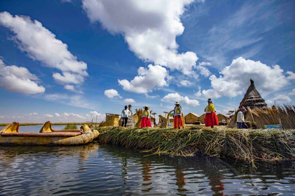 Islas de los Uros en el Lago Titicaca.