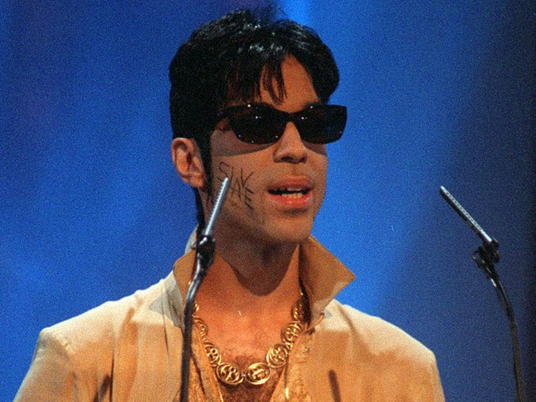 Prince: herederos del artista ganan demanda contra una marca de bebida energética