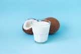 Bebida de coco, arándanos y granada