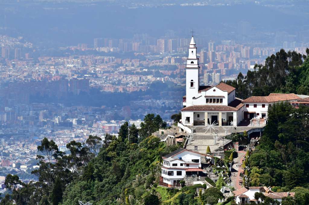 Contaminación en Bogotá vista desde Monserrate