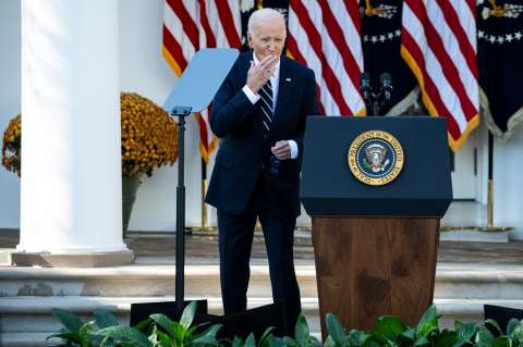 Exasesor de Harris le pide a Biden que renuncie para que ella sea presidenta