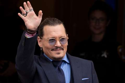 Johnny Depp vuelve a la música mientras espera fallo del juicio contra Amber Heard
