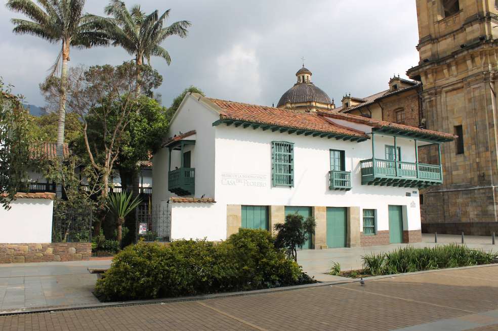 El Museo de la Independencia – Casa del Florero es el epicentro de la historia de la libertad colombiana.