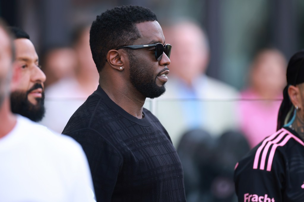 Ellos son los compañeros de prisión de P. Diddy en el “infierno en la tierra”