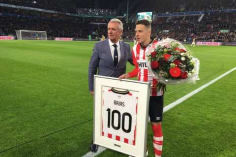 Santiago Arias cumplió 100 partidos con el PSV