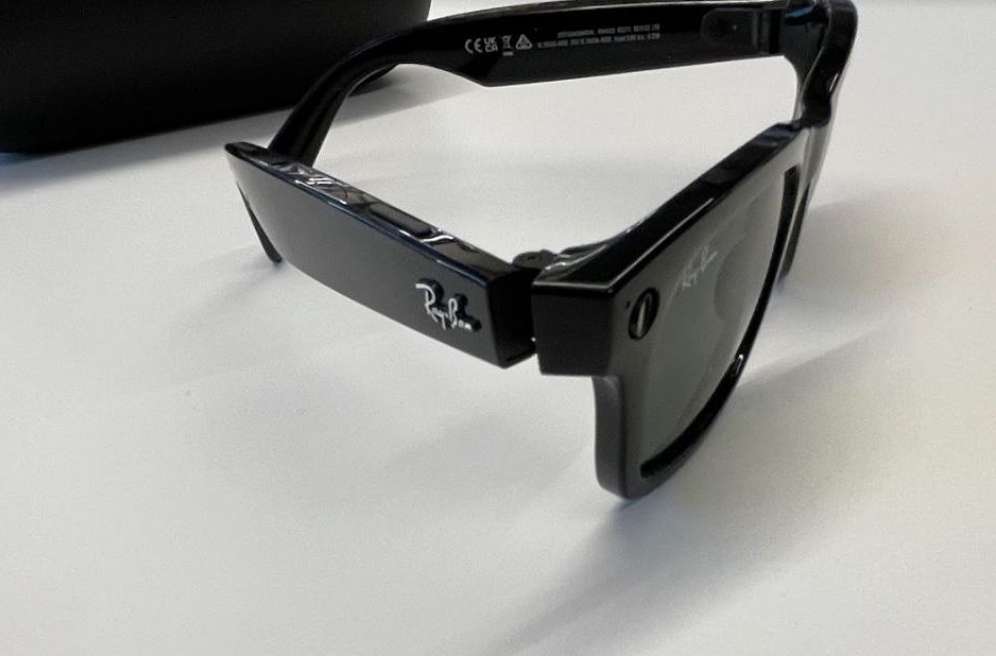 Ray-Ban Stories