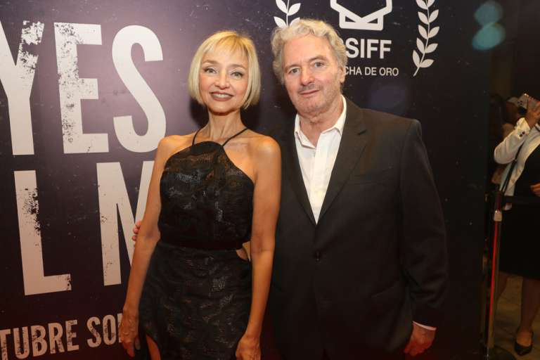 María de Medeiros y Sergio Cabrera