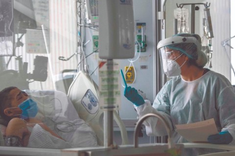 “Ya se aprobó el envío”: Distrito sobre compra de ventiladores para UCI que están en Argentina