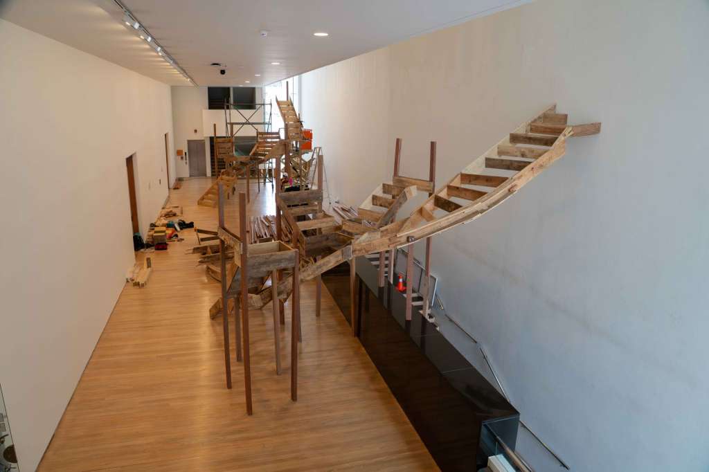 Detalle de la serie "Escalas y modalidades de vuelo", parte de la Retrospectiva de la obra de Juan Fernando Herrán en el Museo de Arte Miguel Urrutia, del Banco de la República.