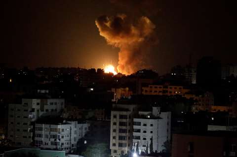 Un muerto y cinco heridos dejan ataques en Gaza