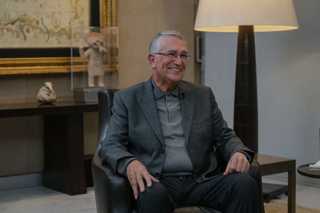 Ricardo Salinas es un magnate mexicano catalogado uno de los hombres más ricos de ese país.