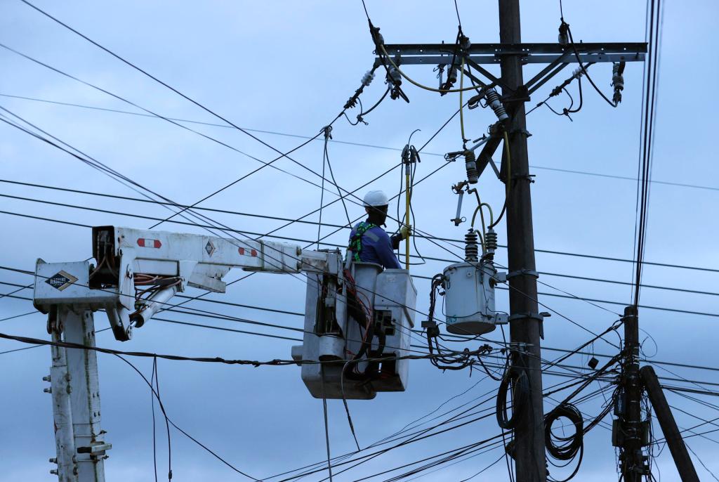 Operario de Air-e resultó herido tras descarga eléctrica en Salgar