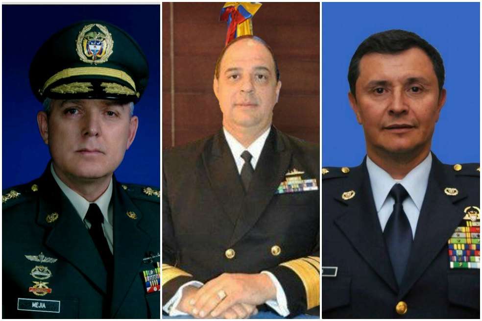 General Alberto José Mejía, Vicealmirante Leonardo Santamaría y Mayor general Carlos Bueno
