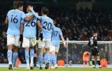 Manchester City le recortó puntos a Arsenal con su triunfo frente a Aston Villa