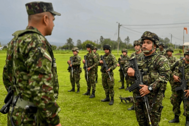 Ejército despliega más de 120 soldados por enfrentamientos entre comunidad nasa y misak