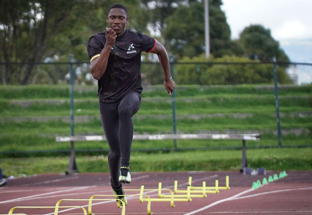 El atleta chocoano Ronal Longa, de apenas 20 años y apoyado por el IDRD, impuso récord suramericano en la prueba de los 100 metros.