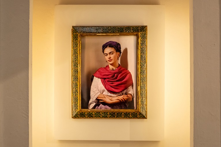 El nuevo ensayo que analiza “la explosión feminista y antifascista” de Frida Kahlo