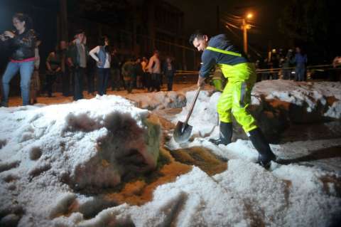 Ideam advierte que este lunes podría repetirse granizada que causó emergencias en Bogotá
