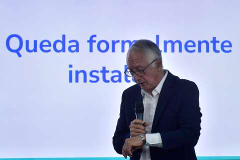 Abren indagación por presunto abuso de autoridad de la esposa del ministro de Salud