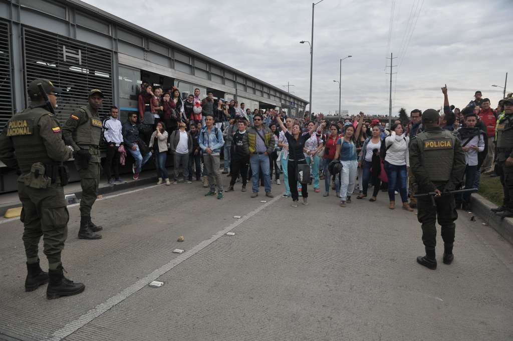 Disturbios, marchas y bloqueos protagonizados por los ciudadanos de Soacha, inconformes con el servicio de Transmilenio.