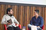 Los escritores y los micrófonos (Letras de feria)
