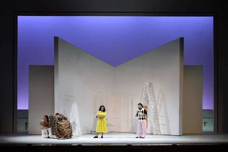Estreno de la nueva versión de la ópera "Las bodas de Fígaro", en el Teatro Mayor Julio Mario Santo Domingo
