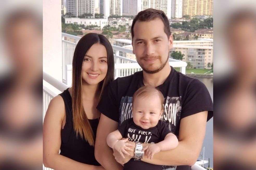 William Morales junto a su familia.