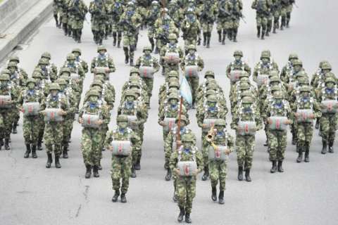 ¿Reducir el Ejército en el posconflicto?