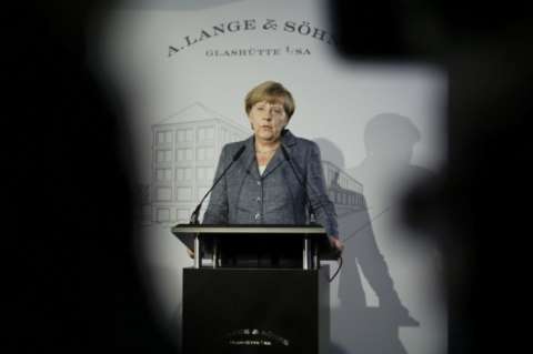 Merkel es abucheada por extremistas de derecha