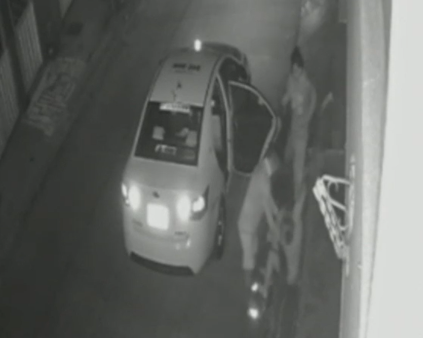 Ciudad Bolívar: Hombre agrede a su expareja mientras lleva a su hijo en brazos.
