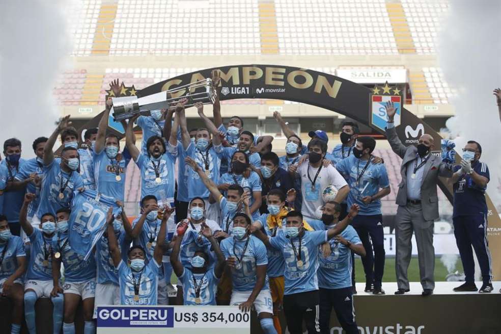 Sporting Cristal, campeón de la Liga Peruana de Fútbol.