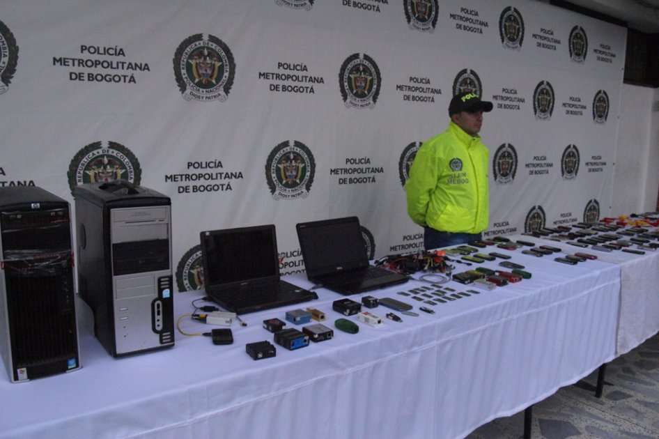 Equipos y material incautado a los integrantes de la banda 'La Mona'