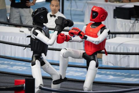 El robot que rompió el récord de Usain Bolt, así son los Juegos Mundiales de Robots